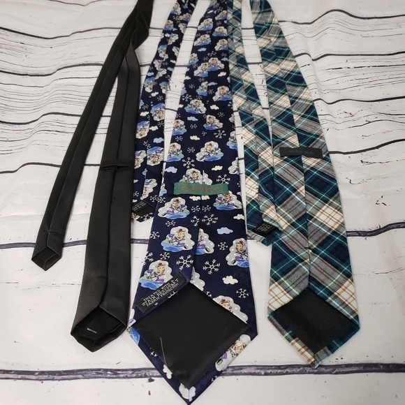 Three Pcs Men Tie Lot - Picture 3 of 3